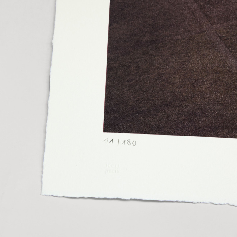 JR au Louvre 29 Mars 2019, 19h01 © Pyramide, architecte I. M. Pei, musée du Louvre, Paris, France, 2019 JR au Louvre 29 Mars 2019, 19h01 © Pyramide, architecte I. M. Pei, musée du Louvre, Paris, France, 2019