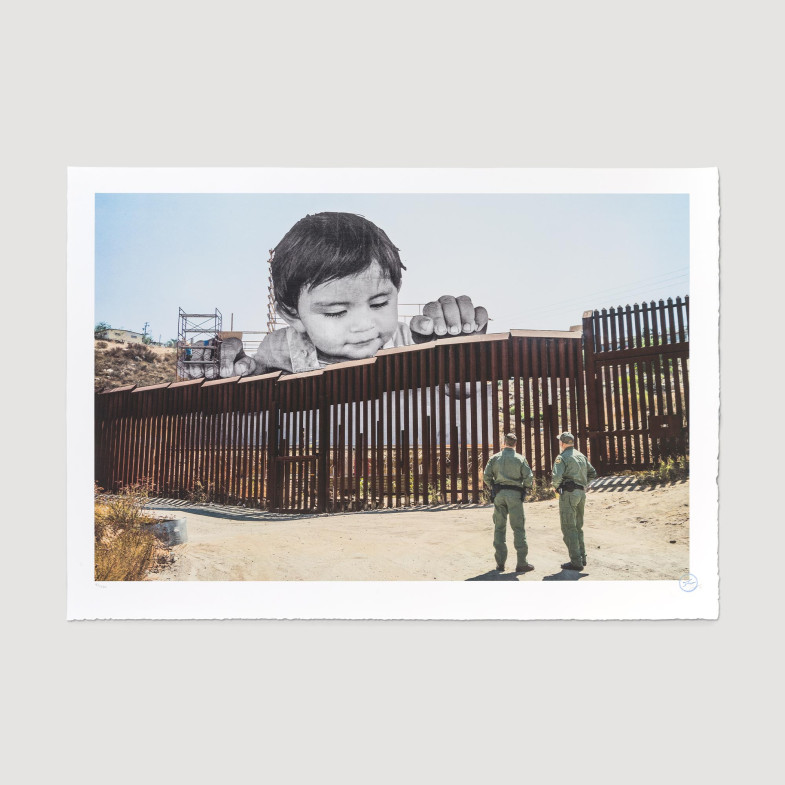 GIANTS Kikito and the Border Patrol, Tecate, Mexico - U.S.A., 2017