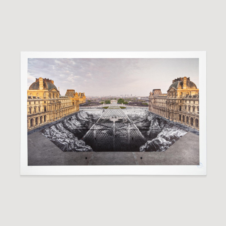 JR au Louvre 30 Mars 2019, 6h50 © Pyramide, architecte I. M. Pei, musée du Louvre, Paris, France, 2019