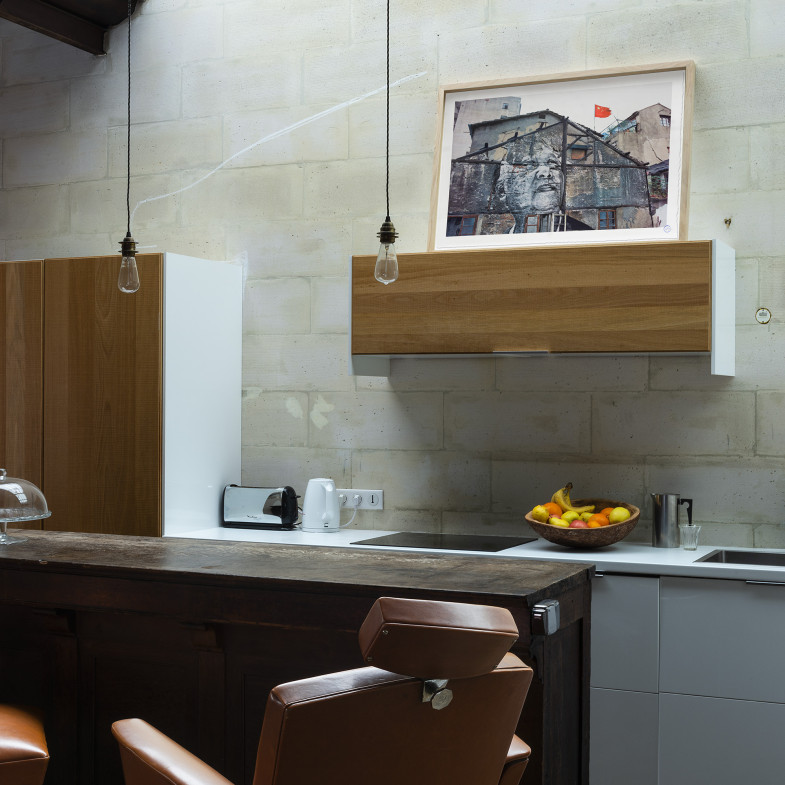 Action in Shanghai, Jiang Qizeng, Red Flag, Chine, 2010